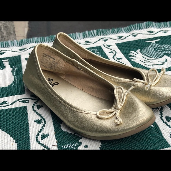 Zac Zac Gold Ballet Slip On Shoes Size 13.5 - Picture 3 of 11